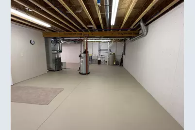 901  Hawthorne Ct, Manitowoc, WI 54220 - Photo 39