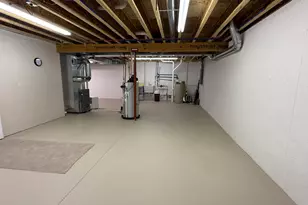 901 Hawthorne Ct, Manitowoc, WI 54220 - Photo 39