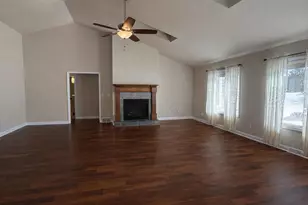 901 Hawthorne Ct, Manitowoc, WI 54220 - Photo 13