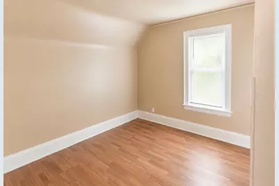 1238 N 34th St, Milwaukee, WI 53208 - Photo 11