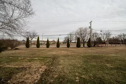 5706 W Luebbe Ln, Milwaukee, WI 53223 - Photo 35