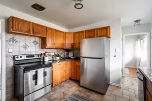 5706 W Luebbe Ln, Milwaukee, WI 53223 - Photo 9