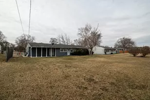 5706 W Luebbe Ln, Milwaukee, WI 53223 - Photo 33