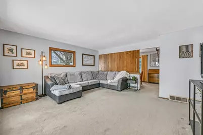 N66W24411  Champeny Rd, Sussex, WI 53089 - Photo 9