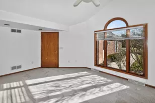 2415 Walnut Grove Ct, Brookfield, WI 53005 - Photo 23