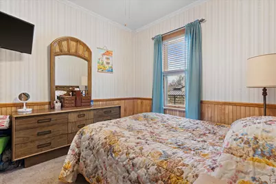 2837 S 15th St, Milwaukee, WI 53215 - Photo 11