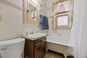 2837 S 15th St, Milwaukee, WI 53215 - Photo 13