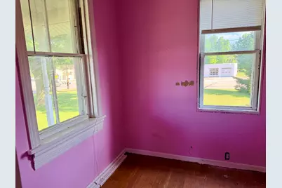 9473 S Chicago Rd, Oak Creek, WI 53154 - Photo 9