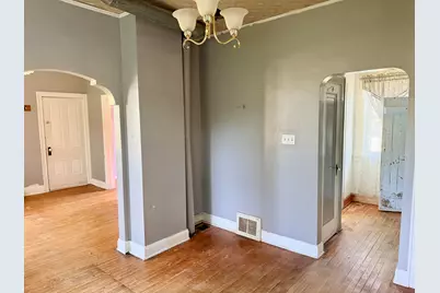 9473 S Chicago Rd, Oak Creek, WI 53154 - Photo 7