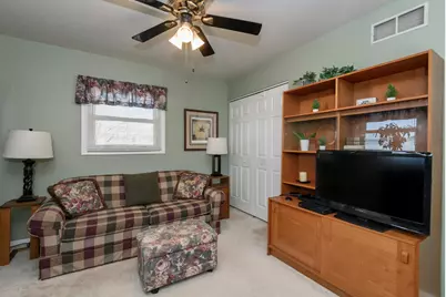 1423  Jefferson St, West Bend, WI 53090 - Photo 21