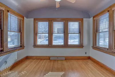 2141 S 87th St, West Allis, WI 53227 - Photo 11