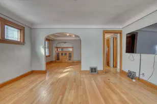 2141 S 87th St, West Allis, WI 53227 - Photo 5