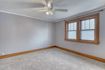 2141 S 87th St, West Allis, WI 53227 - Photo 23