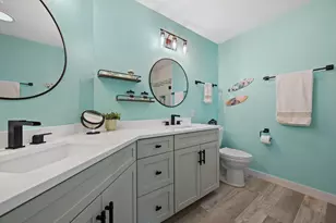 N81W17495 Shady Ln, Menomonee Falls, WI 53051 - Photo 11