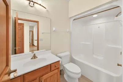 2409  Caribou Ln, Grafton, WI 53024 - Photo 13