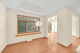 2409 Caribou Ln, Grafton, WI 53024 - Photo 5