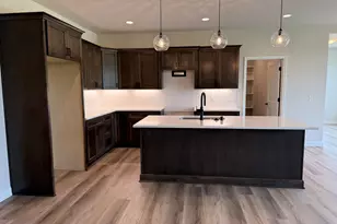 W214N4932 Casey Ct, Menomonee Falls, WI 53051 - Photo 7