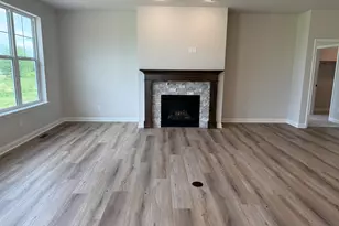 W214N4932 Casey Ct, Menomonee Falls, WI 53051 - Photo 11