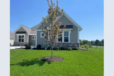 W214N4932  Casey Ct, Menomonee Falls, WI 53051 - Photo 3