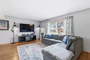 3845 N 100th St, Wauwatosa, WI 53222 - Photo 5