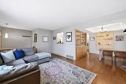 3845 N 100th St, Wauwatosa, WI 53222 - Photo 7