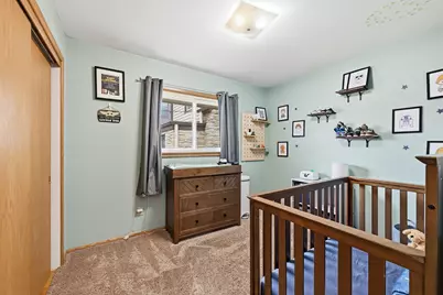 3845 N 100th St, Wauwatosa, WI 53222 - Photo 17