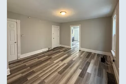 2346 N 18th St, Milwaukee, WI 53206 - Photo 3