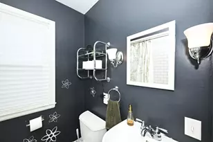 2944 N 70th St, Milwaukee, WI 53210 - Photo 31