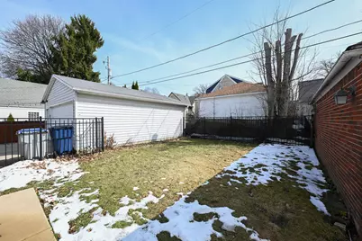 2944 N 70th St, Milwaukee, WI 53210 - Photo 45