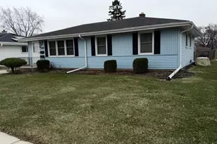 2727 Rosalind Ave, Racine, WI 53403 - Photo 3