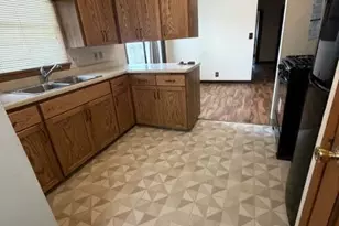 2727 Rosalind Ave, Racine, WI 53403 - Photo 9