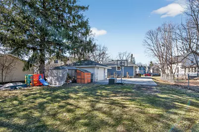 305 S Concord Rd, Oconomowoc, WI 53066 - Photo 23