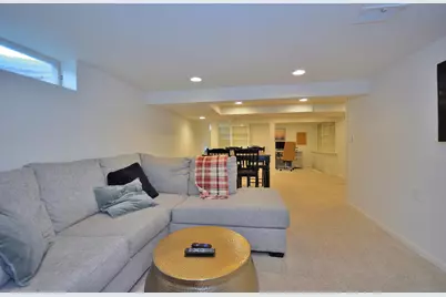 145  Lynnwood Ln, Brookfield, WI 53005 - Photo 25