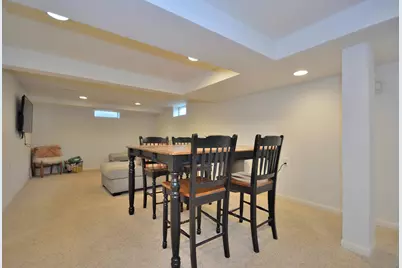 145  Lynnwood Ln, Brookfield, WI 53005 - Photo 23