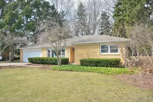 145 Lynnwood Ln, Brookfield, WI 53005 - Photo 1