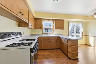 2417 Dombrowski Blvd, Racine, WI 53405 - Photo 11