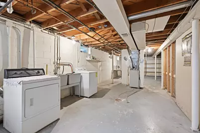 2417  Dombrowski Blvd, Racine, WI 53405 - Photo 21