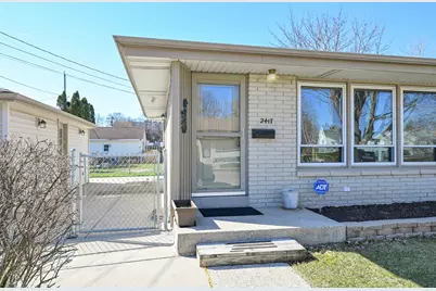 2417  Dombrowski Blvd, Racine, WI 53405 - Photo 27