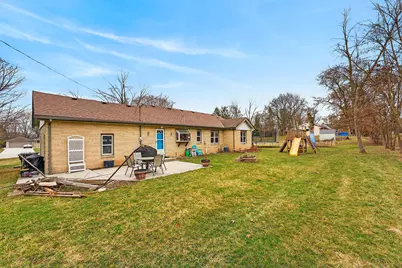 2315 S Lombardy Ln, New Berlin, WI 53151 - Photo 29