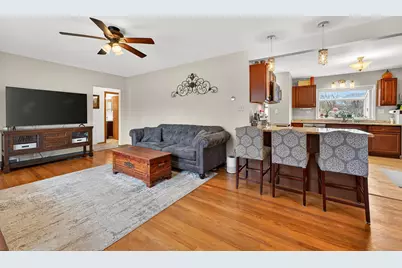2315 S Lombardy Ln, New Berlin, WI 53151 - Photo 3