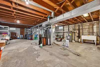 2315 S Lombardy Ln, New Berlin, WI 53151 - Photo 37