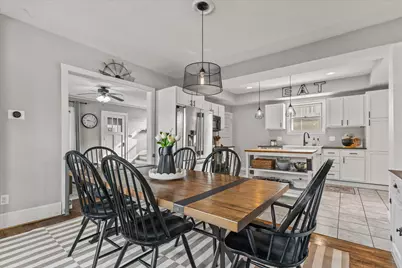 627 W Wisconsin Ave, Oconomowoc, WI 53066 - Photo 11