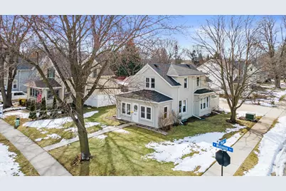 627 W Wisconsin Ave, Oconomowoc, WI 53066 - Photo 29