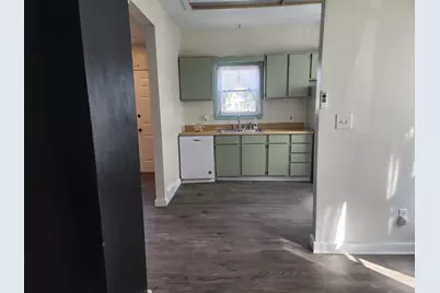 2011  Geneva St, Racine, WI 53402 - Photo 7