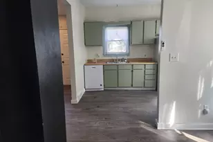 2011 Geneva St, Racine, WI 53402 - Photo 7