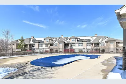 3053 W Drexel Ave #111, Franklin, WI 53132 - Photo 27