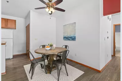 3053 W Drexel Ave #111, Franklin, WI 53132 - Photo 5