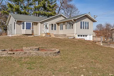 749  Domke St, Onalaska, WI 54650 - Photo 1