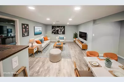 4915 W Colonial Ct, Greenfield, WI 53220 - Photo 11