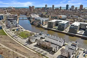 1975 N Riverwalk Way, Milwaukee, WI 53212 - Photo 41